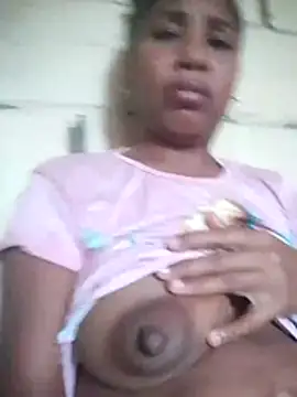 Lili-Sex online show from July 7, 2026, 4:11 pm