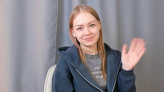 Snapshot of DianneBribiesca chatting on April 10, 2026, 6:18 am DianneBribiesca online show from April 10, 2026, 6:18 am