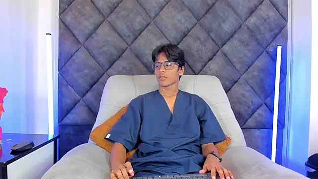 LiamKron online show from May 2, 2026, 11:26 am