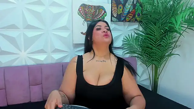 Snapshot of Katty_West chatting on May 31, 2026, 3:41 pm Katty West online show from May 31, 2026, 3:41 pm