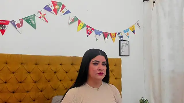 Snapshot of Katty_West chatting on July 11, 2026, 8:11 pm Katty West online show from July 11, 2026, 8:11 pm