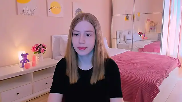 cheeky chick online show from May 20, 2026, 1:17 pm