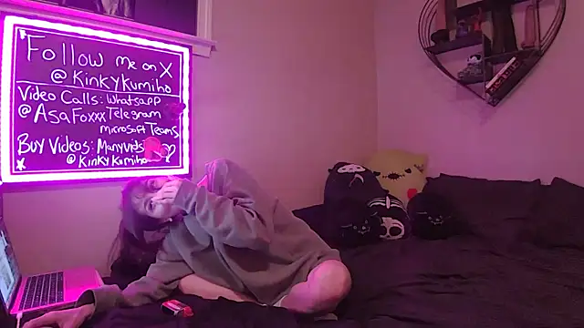 AsaFoXXX online show from April 9, 2026, 5:40 pm