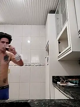 Snapshot of Bruno13travieso chatting on May 6, 2026, 3:17 pm Bruno13travieso online show from May 6, 2026, 3:17 pm