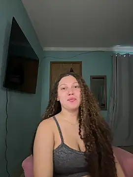 sophiiahot online show from May 27, 2026, 4:26 pm