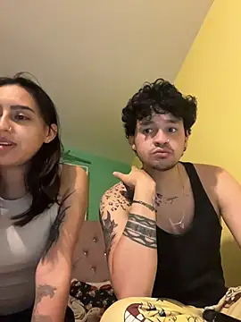hotlatinocouple   online show from June 20, 2026, 3:20 am