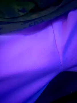 Snapshot of chronic_vibez chatting on April 15, 2026, 1:07 pm chronic vibez online show from April 15, 2026, 1:07 pm