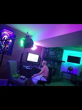 chronic vibez online show from July 14, 2026, 2:05 am