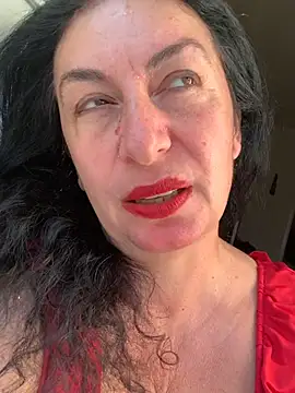Lizzaa80 online show from July 13, 2026, 4:10 pm