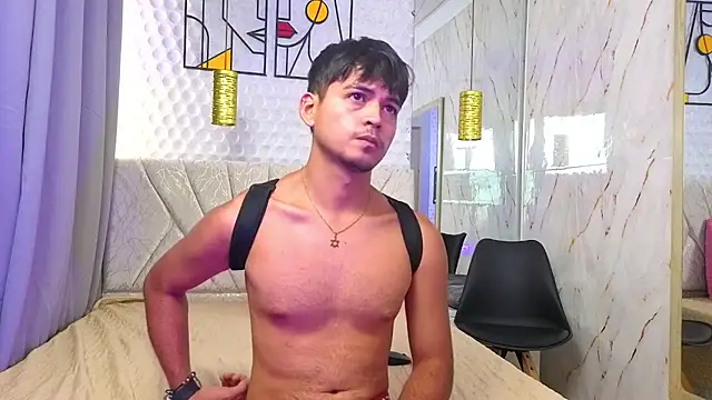 Snapshot of max_wine_ chatting on April 9, 2026, 1:38 pm max wine online show from April 9, 2026, 1:38 pm