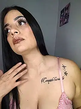 Luna scarllet8 online show from May 19, 2026, 1:11 am