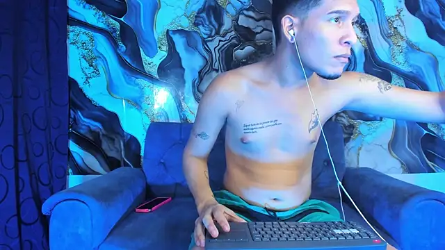 Mateo and Jose online show from May 15, 2026, 4:08 am