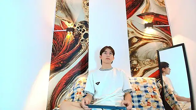 RAPHAEL NYON1 online show from May 2, 2026, 4:06 am