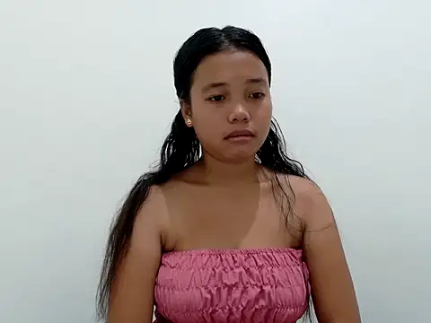 Snapshot of Pinaysweetgirl chatting on April 21, 2026, 5:25 am Pinaysweetgirl online show from April 21, 2026, 5:25 am