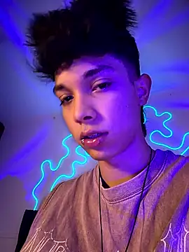 RoughDiamond  online show from July 14, 2026, 2:05 am