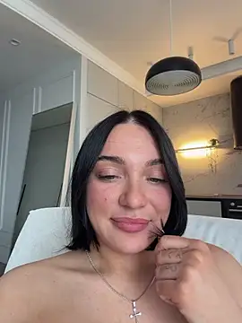 Snapshot of LucyHotty_ chatting on April 14, 2026, 10:10 am LucyHotty online show from April 14, 2026, 10:10 am