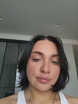 Snapshot of LucyHotty_ chatting on April 15, 2026, 10:00 am LucyHotty online show from April 15, 2026, 10:00 am