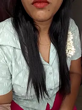 Snapshot of Tamilmoon006 chatting on July 2, 2026, 12:44 pm Tamilmoon006 online show from July 2, 2026, 12:44 pm