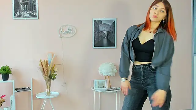 Snapshot of FallonGarza chatting on April 11, 2026, 5:34 am FallonGarza online show from April 11, 2026, 5:34 am