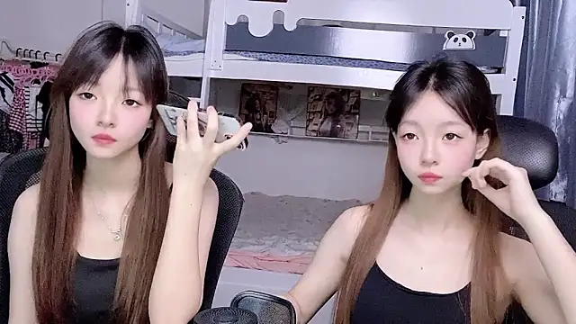 xiaoqiao-daqiao online show from April 19, 2026, 2:49 pm
