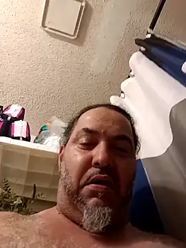 MrBustNut2026 online show from May 14, 2026, 5:25 am