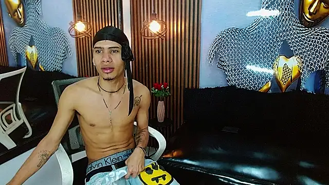 Skinny cute Alyer online show from June 26, 2026, 7:18 pm
