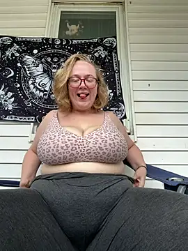 Kenzibb3 online show from July 7, 2026, 4:00 pm