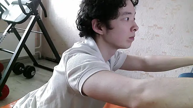 Miklaxyk online show from April 18, 2026, 12:31 pm