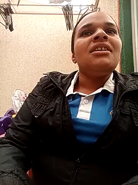 sexybronwlatin online show from April 14, 2026, 7:53 pm