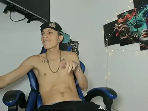 Snapshot of Yherferson_45 chatting on April 16, 2026, 5:08 am Yherferson 45 online show from April 16, 2026, 5:08 am