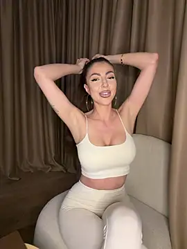 Snapshot of VelvetDesireX chatting on April 11, 2026, 7:40 pm VelvetDesireX online show from April 11, 2026, 7:40 pm