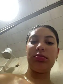 Snapshot of Lucyfer-fire chatting on May 27, 2026, 11:07 am Lucyfer-fire online show from May 27, 2026, 11:07 am