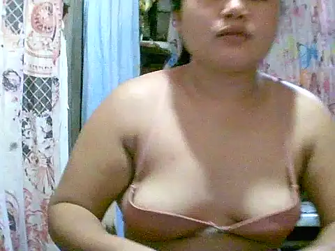 Snapshot of asian_faith1 chatting on May 25, 2026, 10:21 am asian faith1 online show from May 25, 2026, 10:21 am