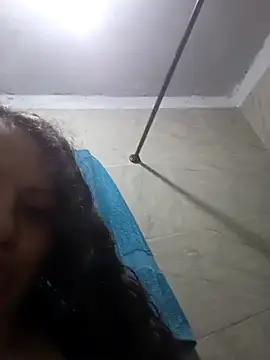 angelplu online show from April 15, 2026, 6:48 pm