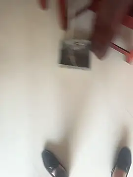 Snapshot of tanhua002 chatting on April 10, 2026, 5:45 am tanhua002 online show from April 10, 2026, 5:45 am