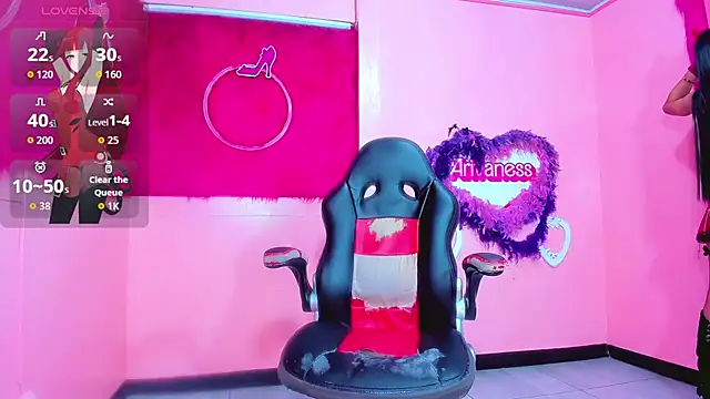 Leonela Castro  online show from May 19, 2026, 11:27 am