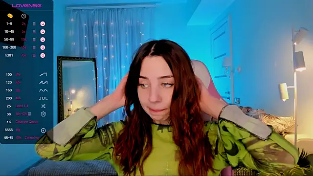 CharliGrace  online show from May 15, 2026, 8:10 am