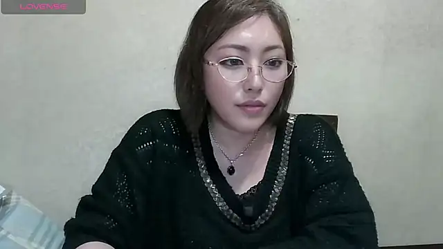 Snapshot of Anna_jpn8 chatting on May 18, 2026, 12:33 pm Anna jpn8 online show from May 18, 2026, 12:33 pm