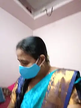 Tamilaunty35 online show from May 20, 2026, 4:24 pm
