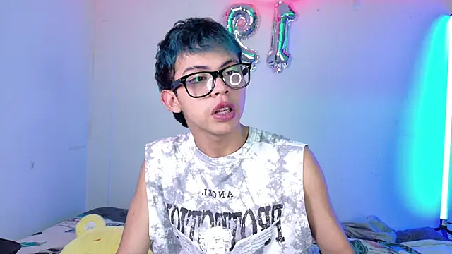 Apolo Prince1 online show from July 11, 2026, 10:33 pm