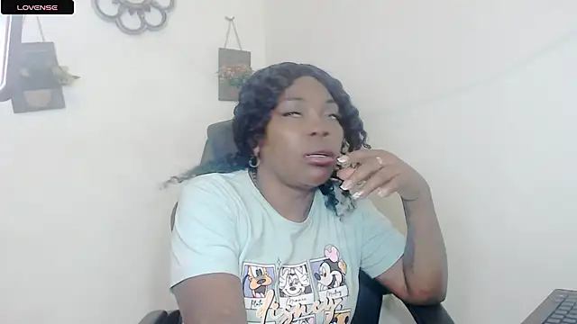 hotbrunettecasandra online show from November 14, 2025, 2:43 am