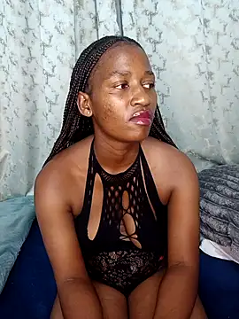 Snapshot of DimpleQueen_01 chatting on April 17, 2026, 5:27 pm DimpleQueen 01 online show from April 17, 2026, 5:27 pm