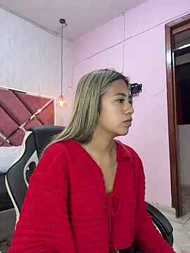 Kimmiebellarie online show from April 21, 2026, 12:22 pm