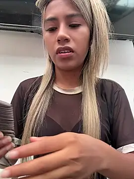 Kimmiebellarie online show from April 23, 2026, 12:29 pm
