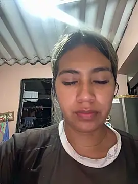 Kimmiebellarie online show from June 20, 2026, 2:47 am
