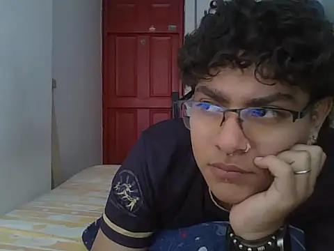 xhecho uzumaki online show from May 7, 2026, 6:02 pm