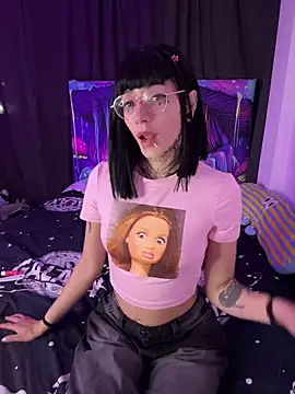 Snapshot of vibre__ chatting on April 14, 2026, 2:50 am vibre online show from April 14, 2026, 2:50 am