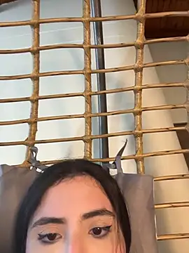 imambersantorini  online show from May 27, 2026, 5:32 pm
