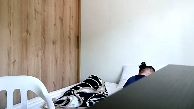 andrew 1520 online show from January 14, 2026, 7:08 pm