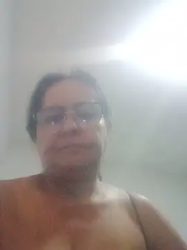 Snapshot of PienCanela chatting on June 15, 2026, 11:01 am PienCanela online show from June 15, 2026, 11:01 am